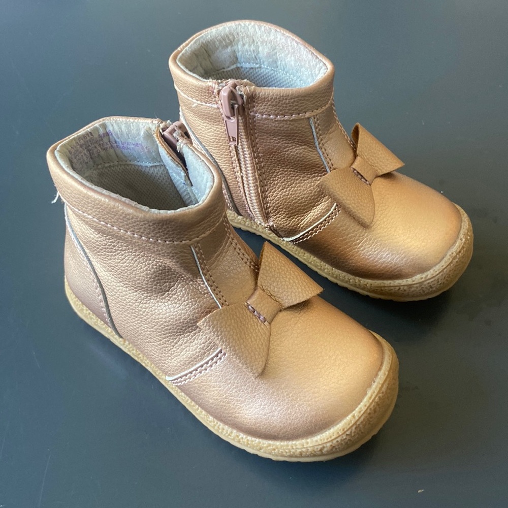 L’Amour Hilary Bow Boot, rose gold, size 6, like new